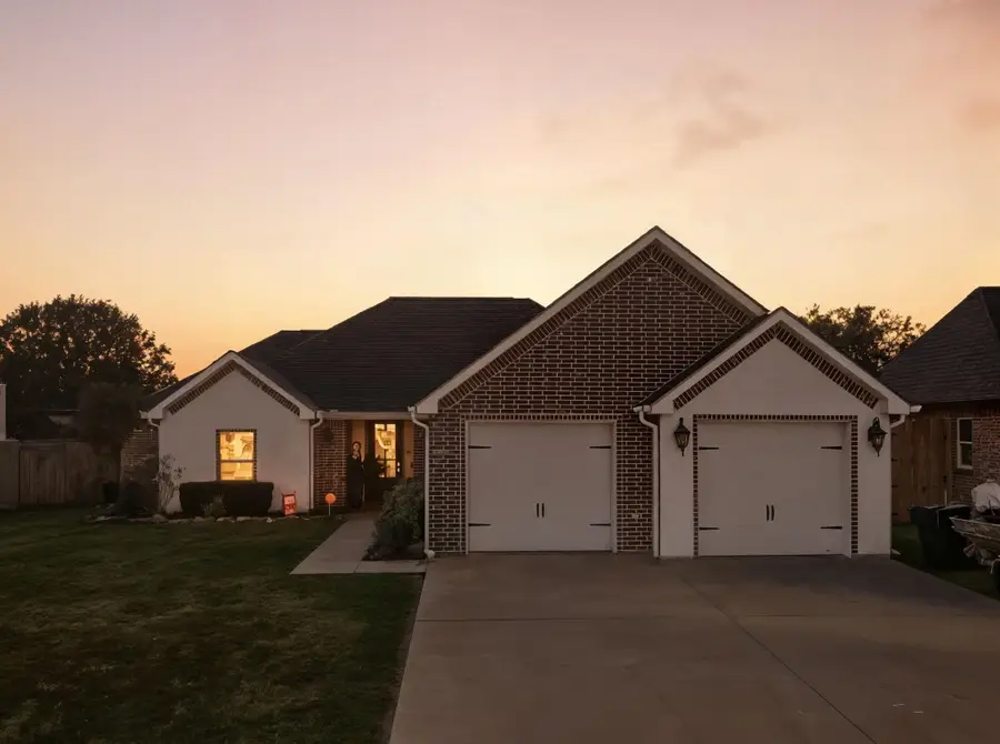 445 Bryant Blvd, Bridge City, TX 77611 - Image #2