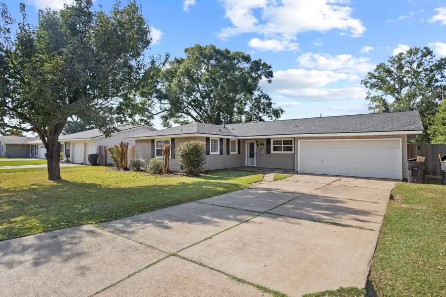 3404 Avenue L, Nederland, TX 77627 - Image #2