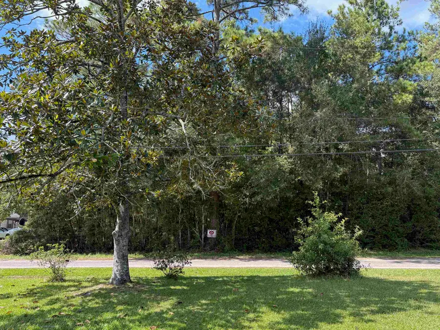 2195 BERWICK, Vidor, TX 77662 - Image #2