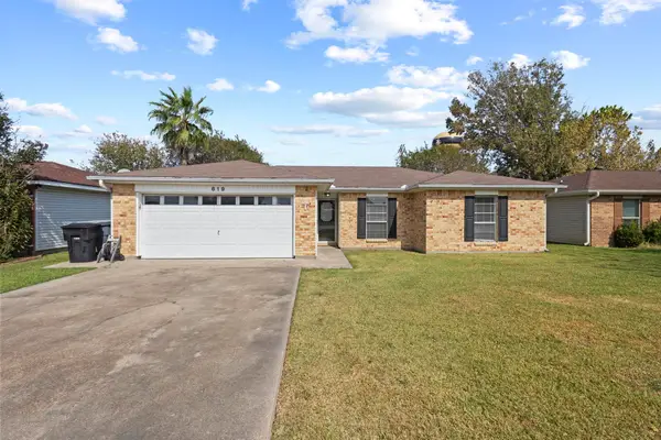 619 S 33rd Street, Nederland, TX 77627