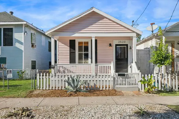 2520 Avenue L, Galveston, TX 77550