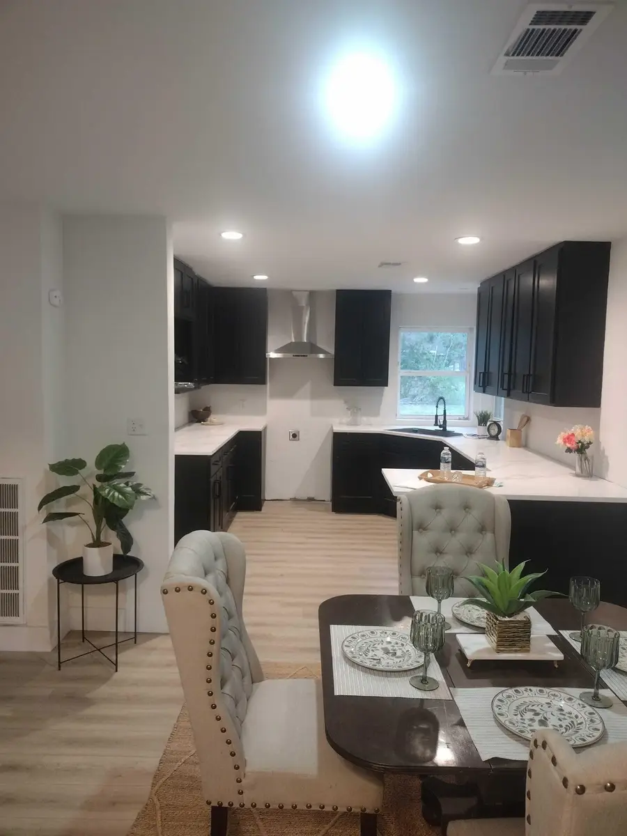 190 OLDBURY, Vidor, TX 77662 - #3