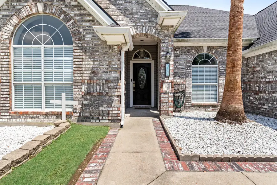 200 SKYLARK AVE, Bridge City, TX 77611 - Image #3