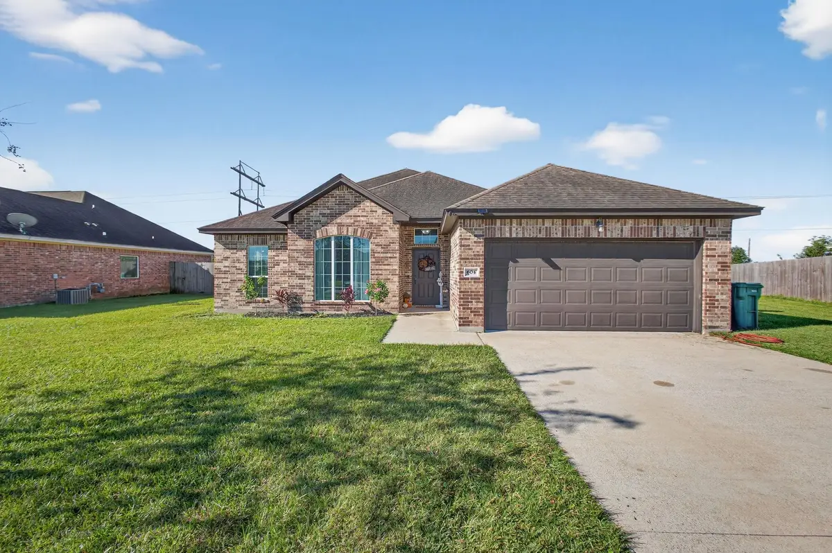 604 Cypresswood, Orange, TX 77630 - Image #1