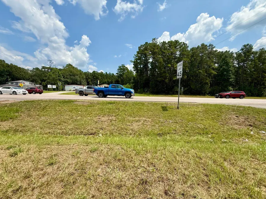 1017 N Main St., Lumberton, TX 77657 - Image #3