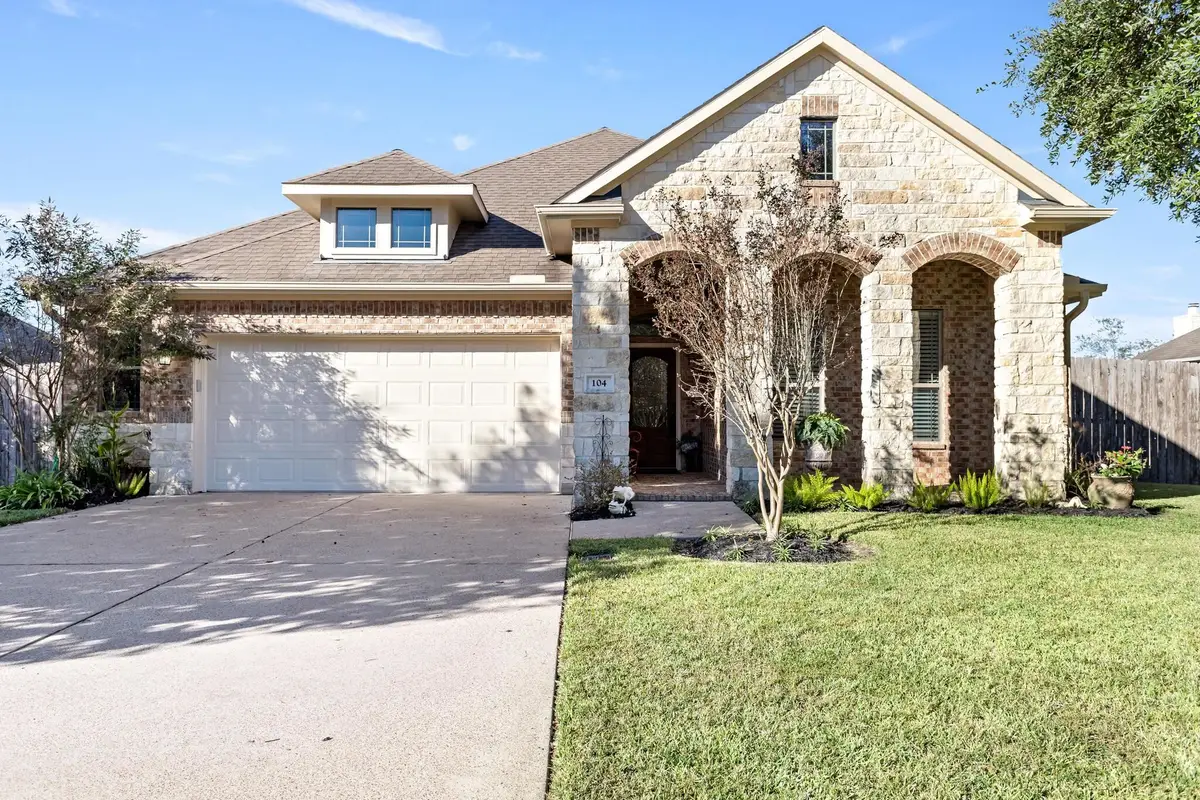 104 Mallory Ln, Lumberton, TX 77657-8996 - Image #1