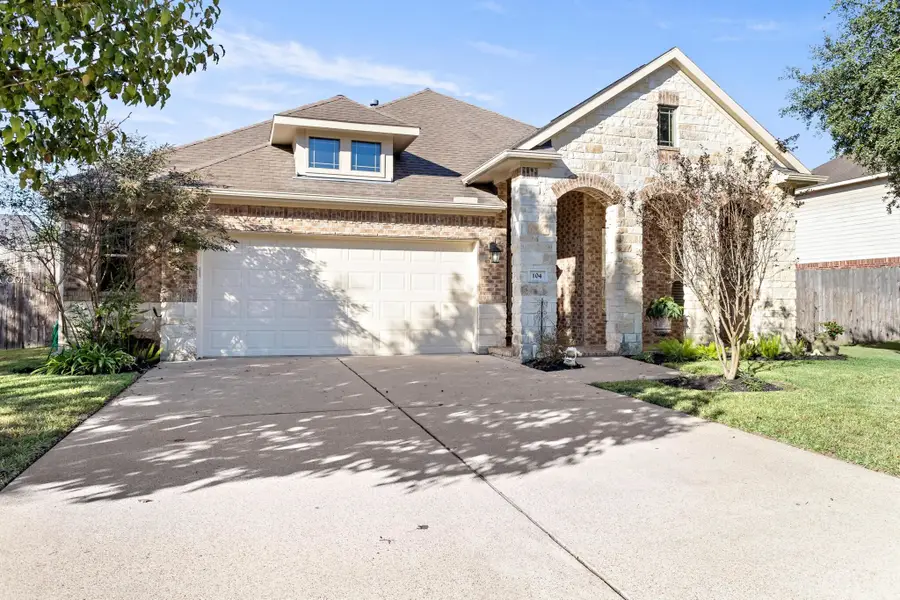 104 Mallory Ln, Lumberton, TX 77657-8996 - Image #3