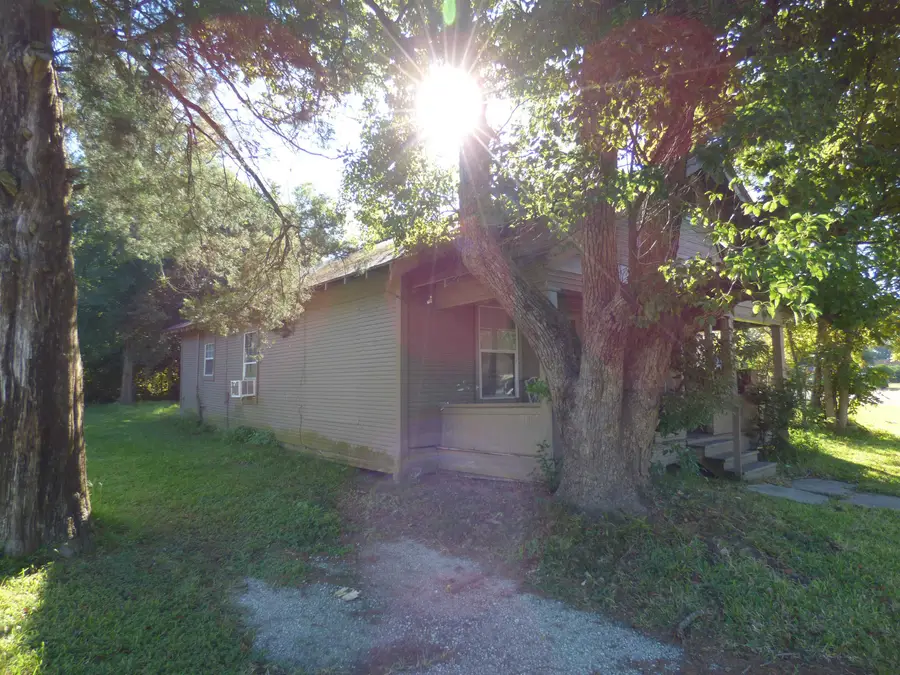 710 12th St, Orange, TX 77630 - Image #3