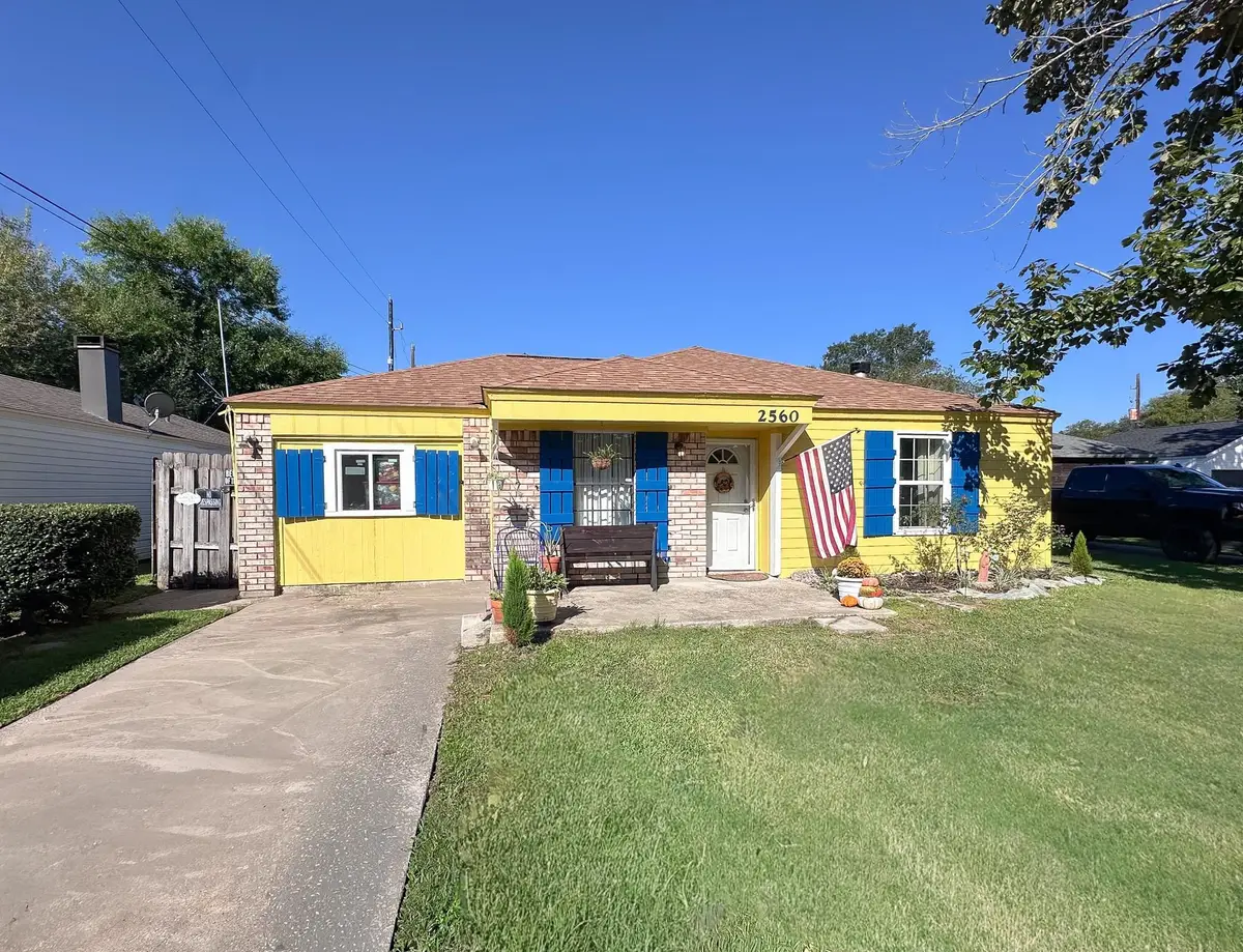 2560 EMBER LN., Beaumont, TX 77707 - Image #1