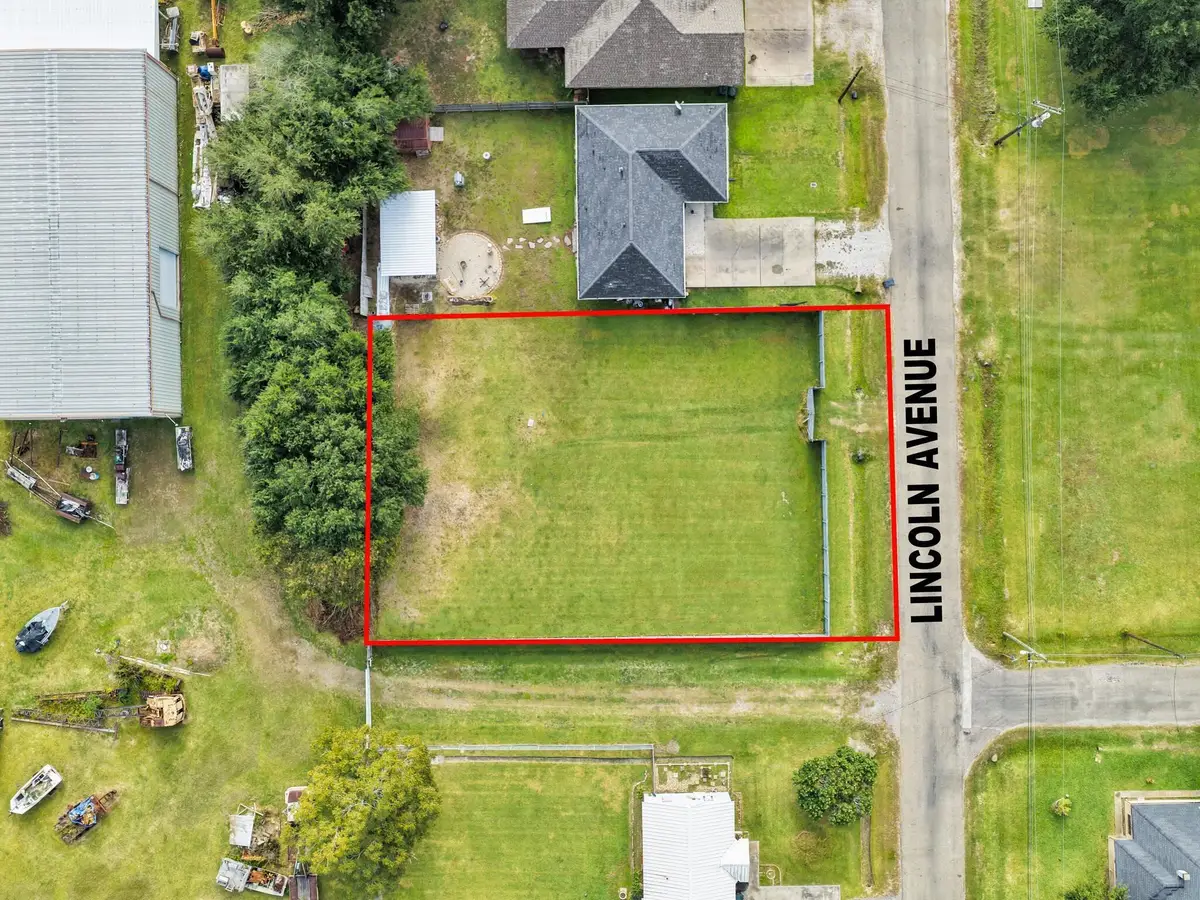 3820 Lincoln Avenue, Groves, TX 77619 - Image #1