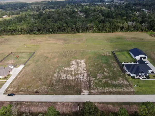 9324 ACADIAN WAY, Orange, TX 77630