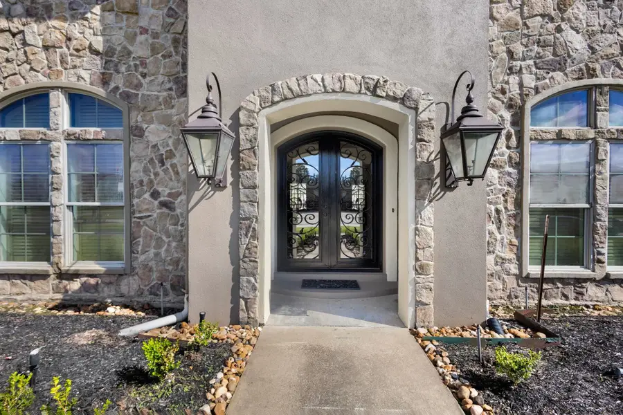 2 Estates of Montclaire, Beaumont, TX 77706 - Image #2