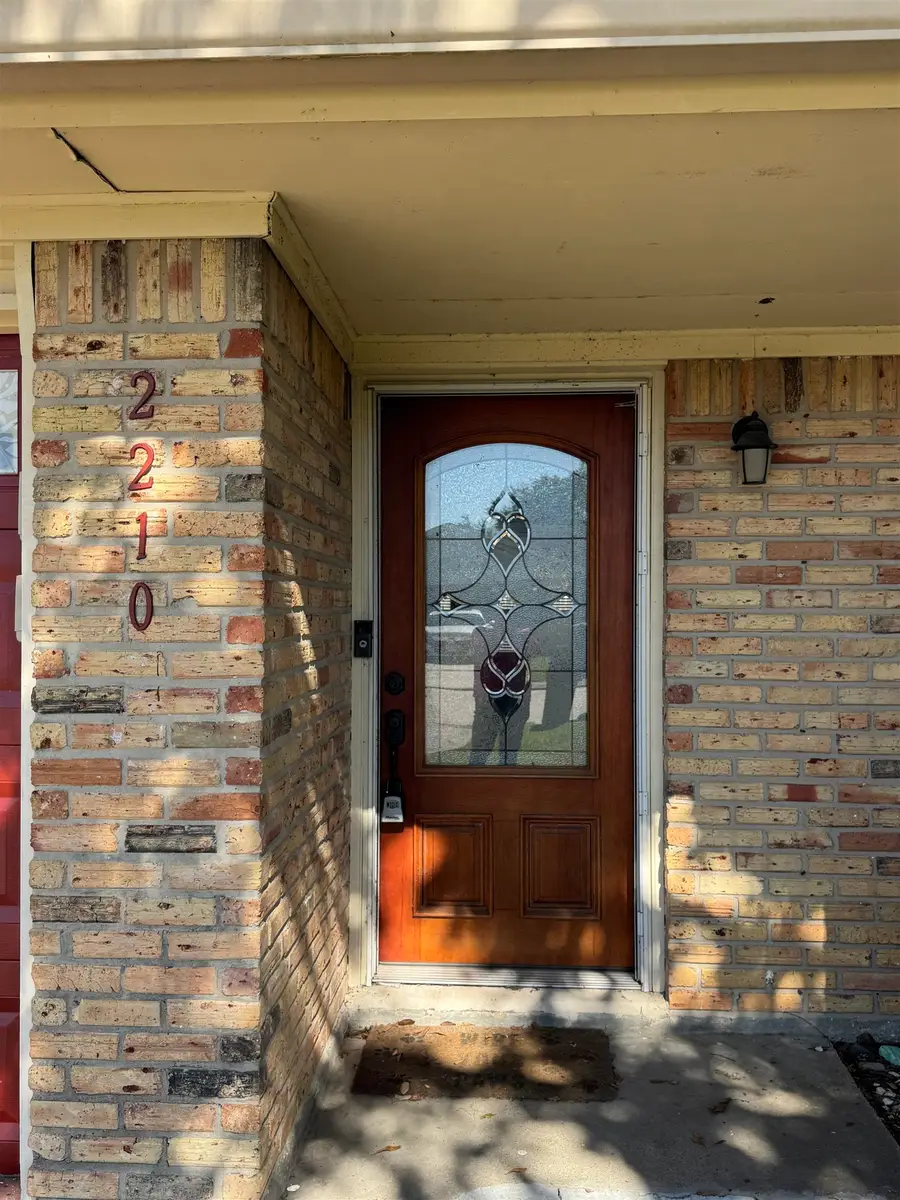 2210 FRIAR TUCK, Groves, TX 77619 - Image #3