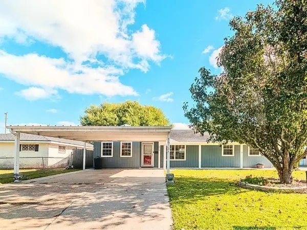 2613 Staton Ln., Port Neches, TX 77651-5032