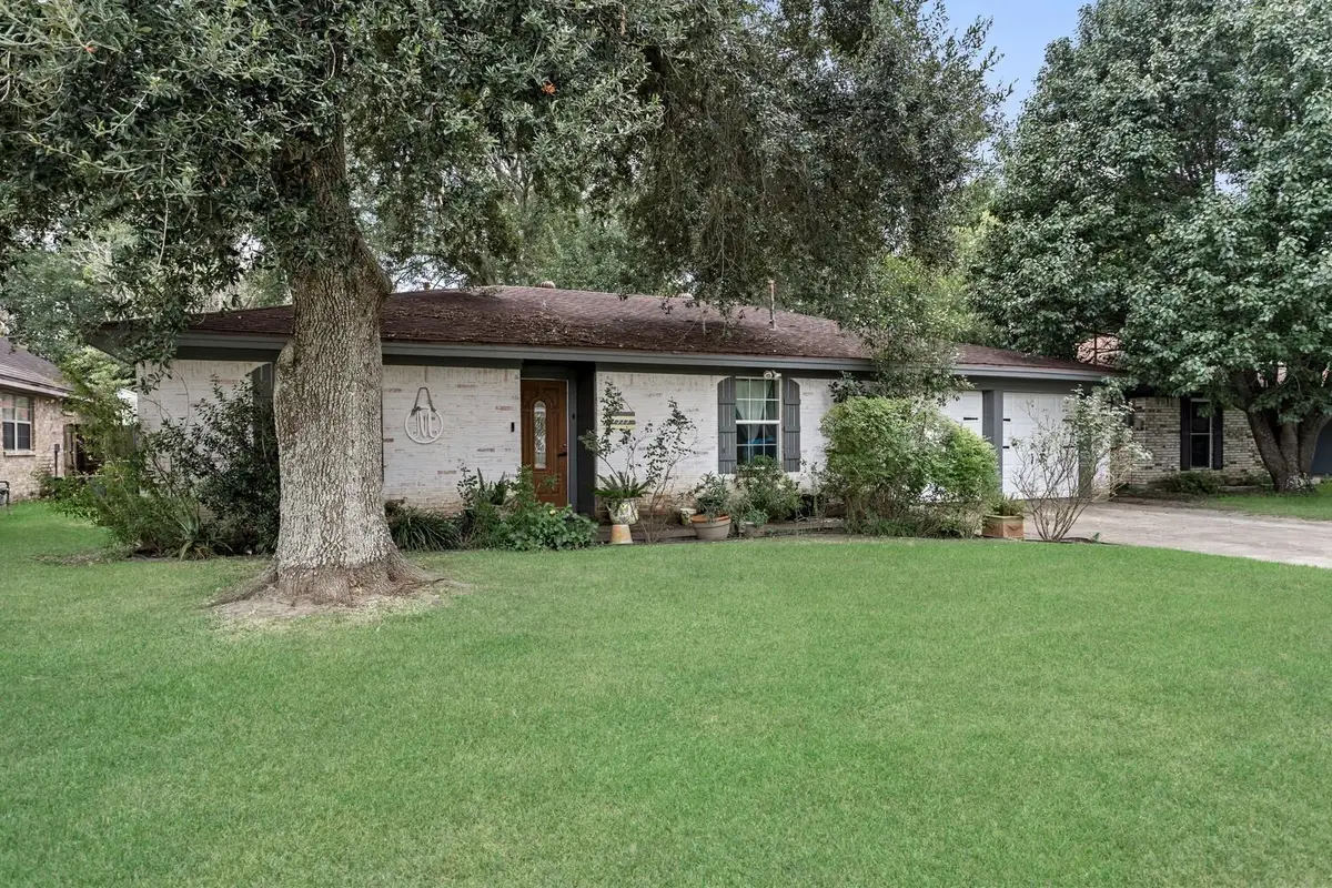 9555 Gross St, Beaumont, TX 77707-1151 - Image #1