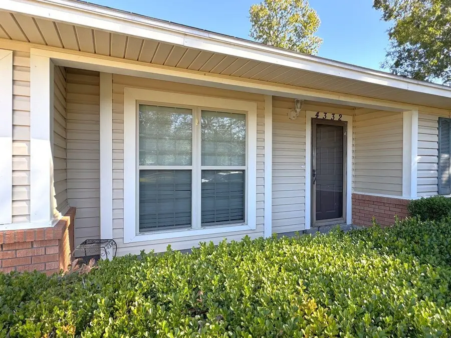 4332 Glenhurst, Orange, TX 77632 - Image #2