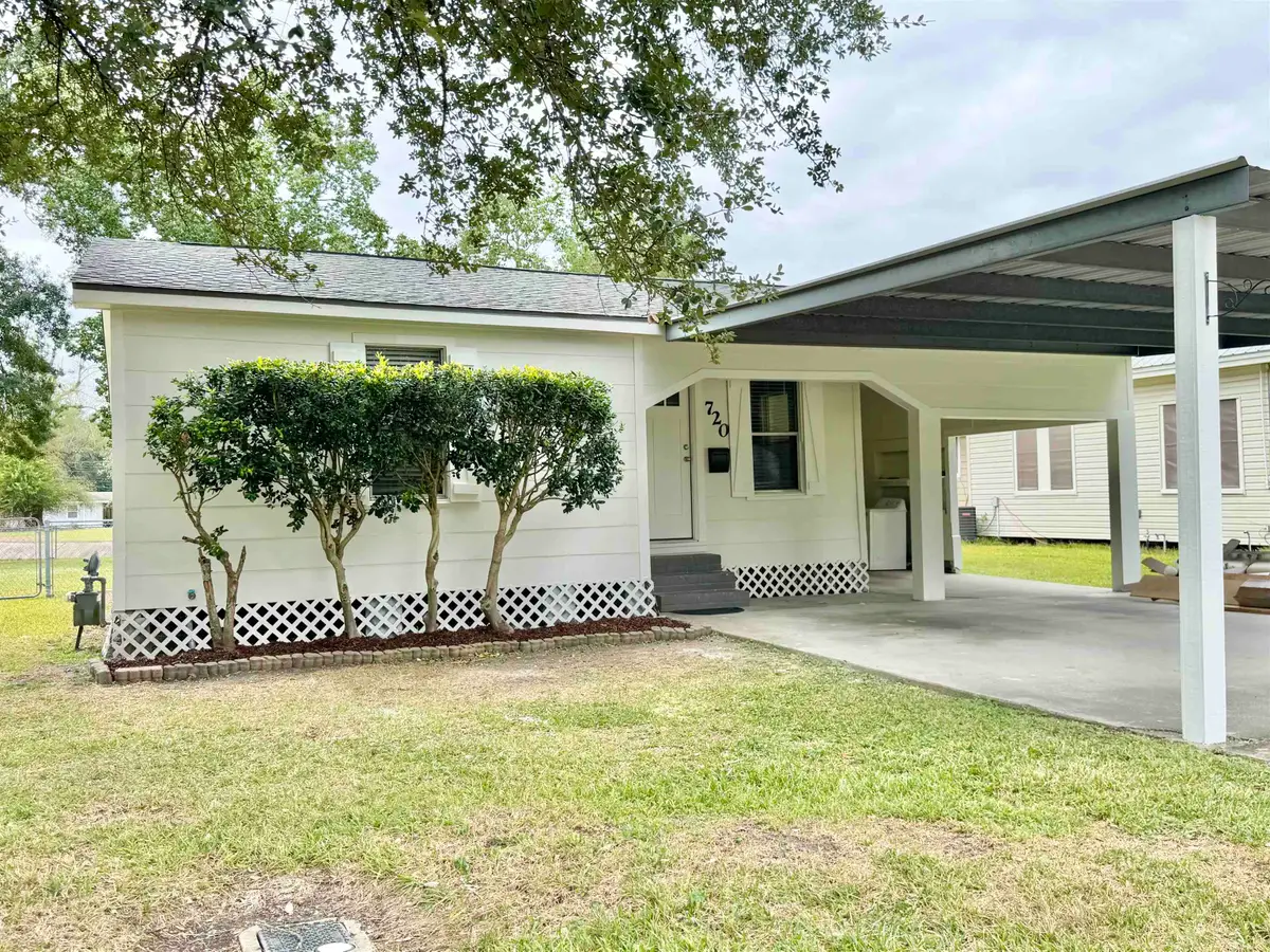 720 S 12th, Nederland, TX 77627 - Image #1