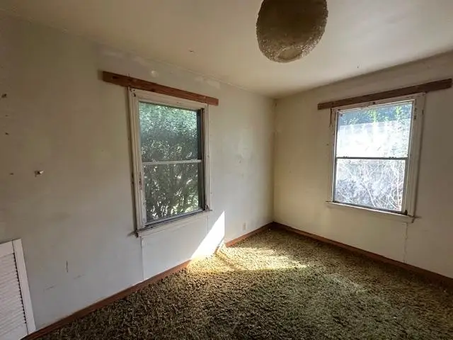 4395 S 5TH ST, Beaumont, TX 77705 - Image #2