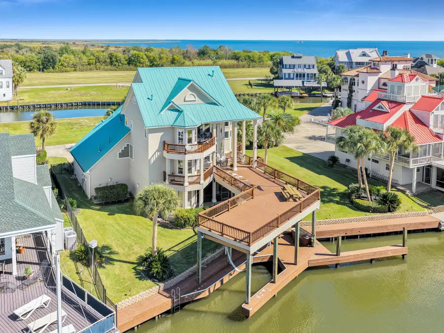 425 Island Way, Port Arthur, TX 77640 - Image #2