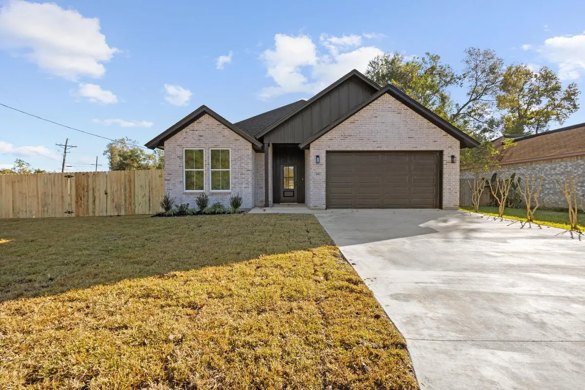 195 Teal Dr, Vidor, TX 77662 - Image #1