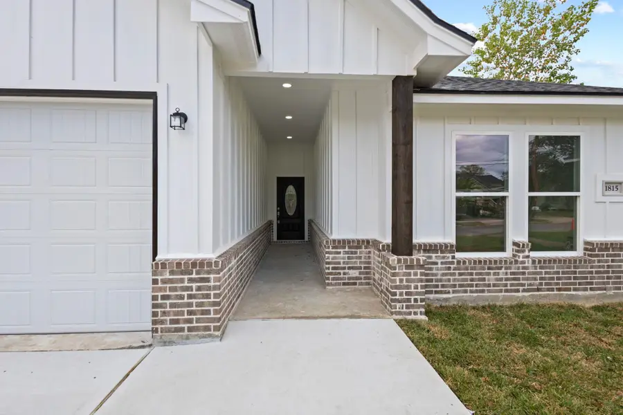 1815 N 19th St, Nederland, TX 77627 - Image #3