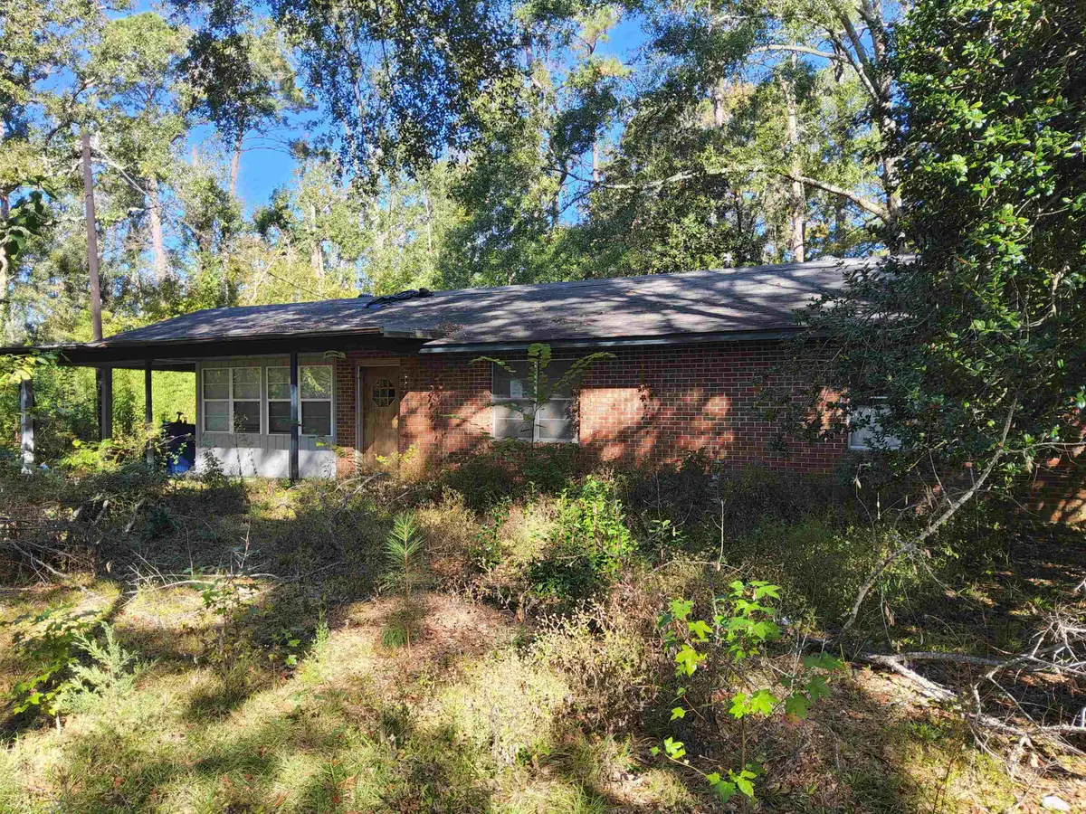 272 James St, Jasper, TX 75951 - Image #1