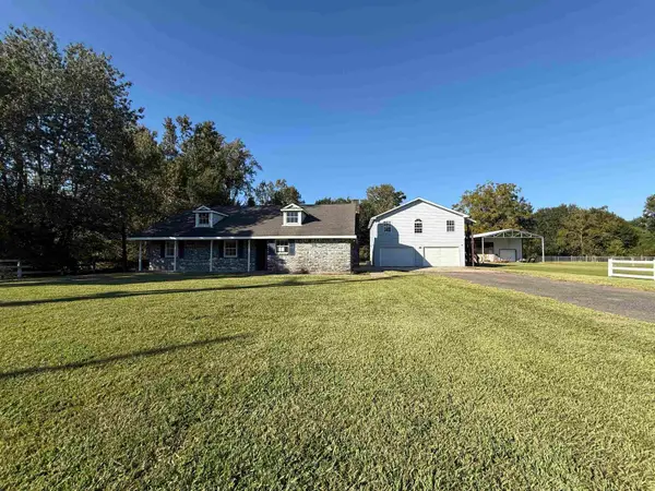 215 Gilmer, Bridge City, TX 77611