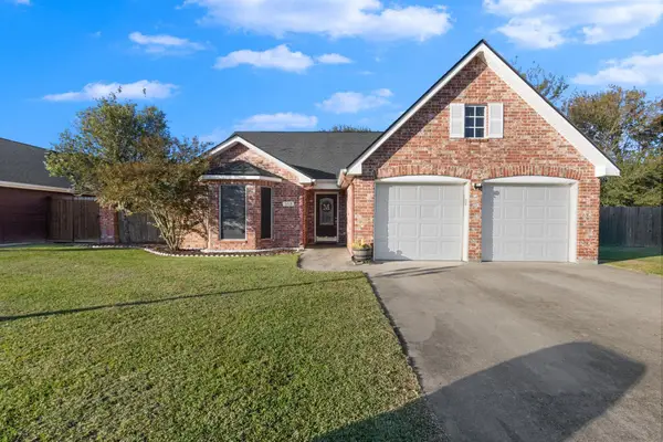 513 Shannons Way, Bridge City, TX 77611