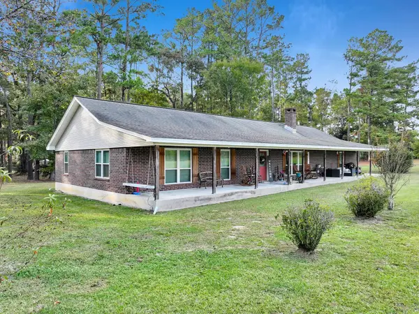 13782 County Road 701, Buna, TX 77612