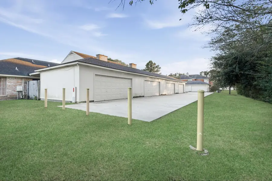 3060 Willow Place, Beaumont, TX 77707 - Image #3