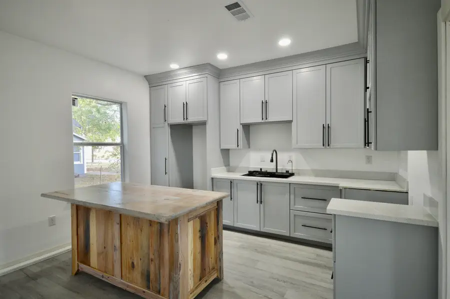 2400 17th St., Port Arthur, TX 77640 - Image #2