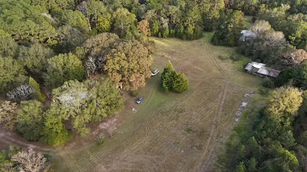 41645 S US High 41645 S US Highway 96, Buna, TX 77612