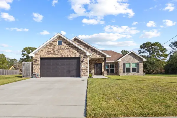 2175 Willowglen Dr., Beaumont, TX 77707