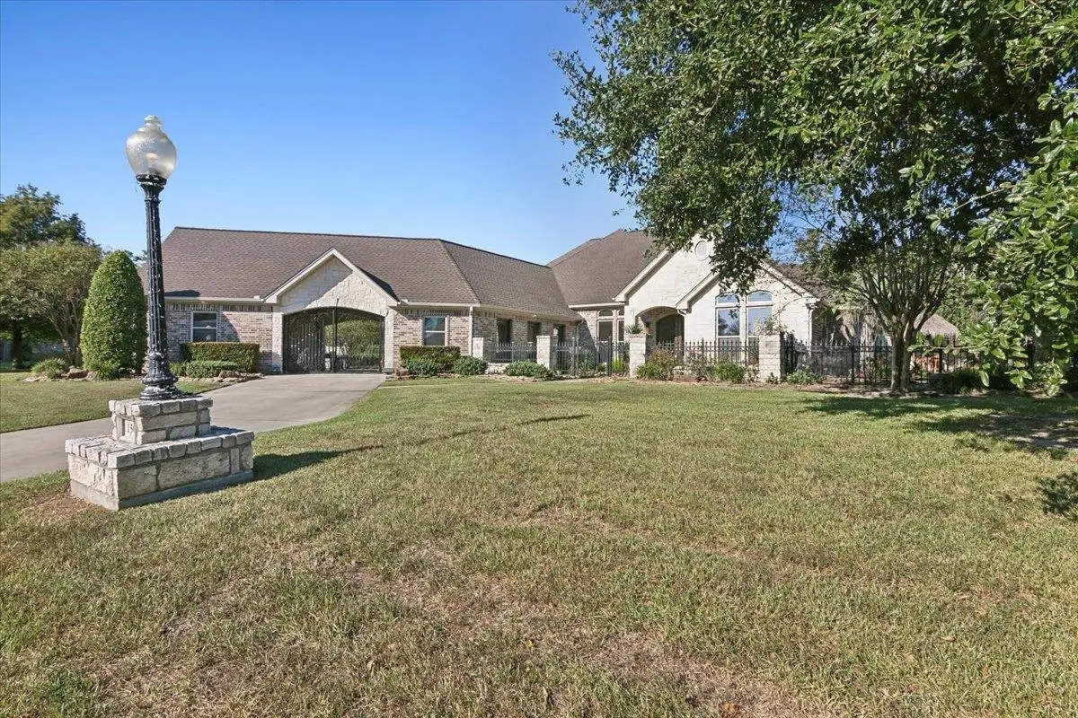 150 Greenwing Ln, Orange, TX 77630 - Image #1