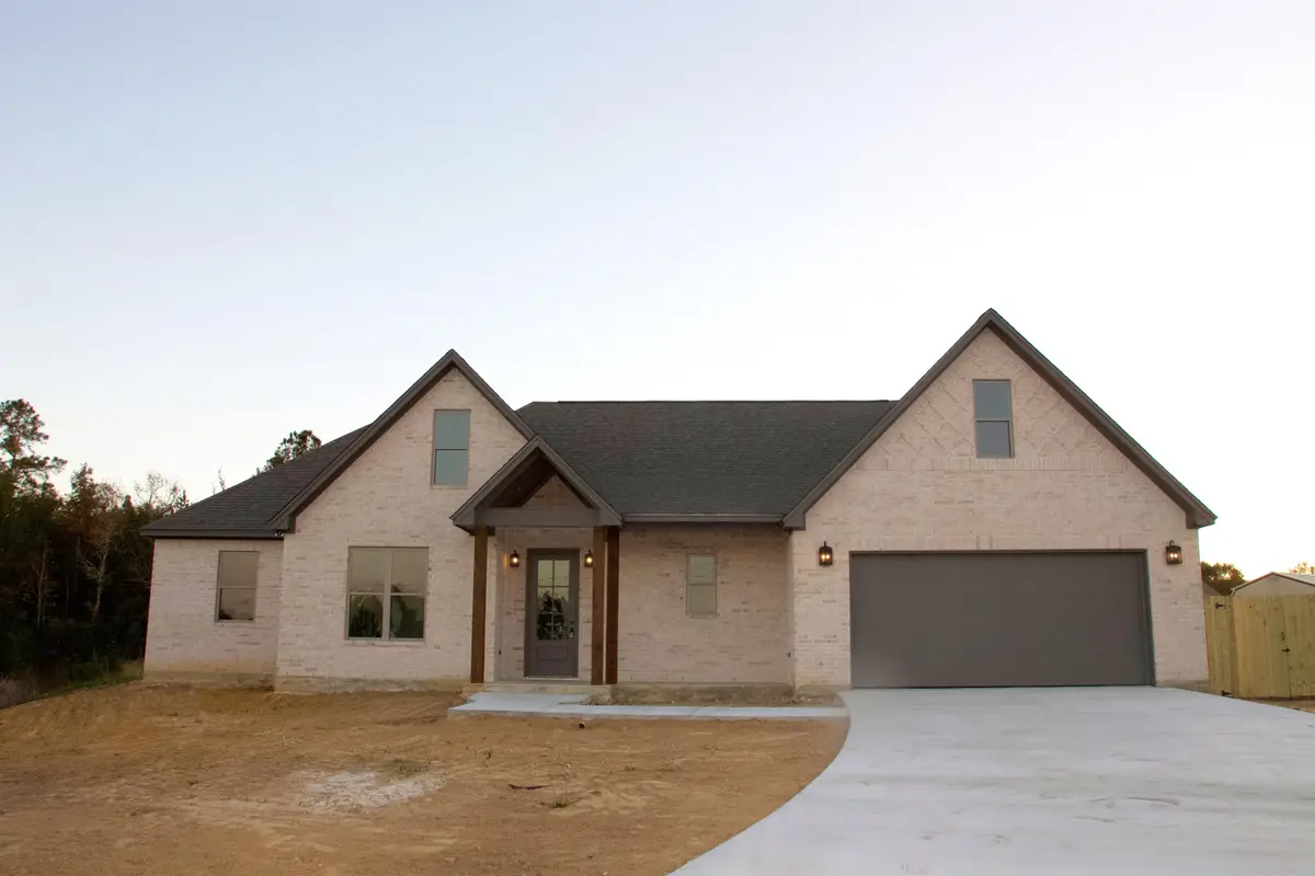 3775 Buchanan Cir, Orange, TX 77630 - Image #1
