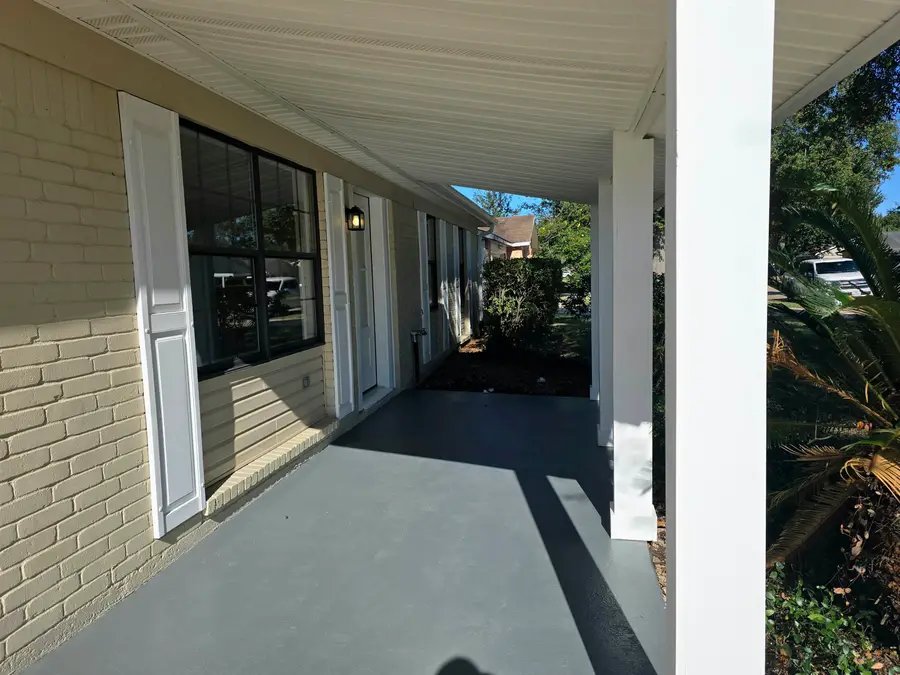 320 Avenue E, Nederland, TX 77627 - Image #3