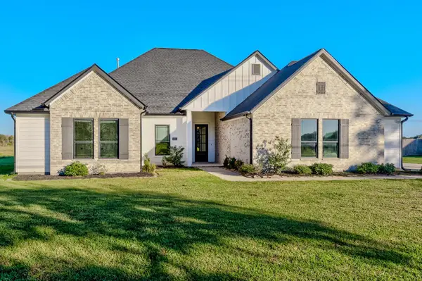 2255 S Pine Island Rd., Beaumont, TX 77713