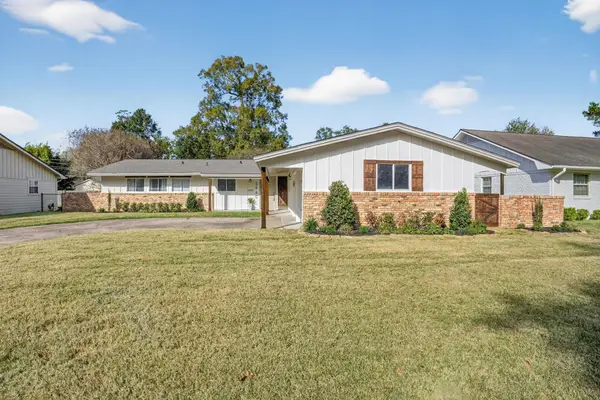 5940 Honeysuckle Dr, Beaumont, TX 77706