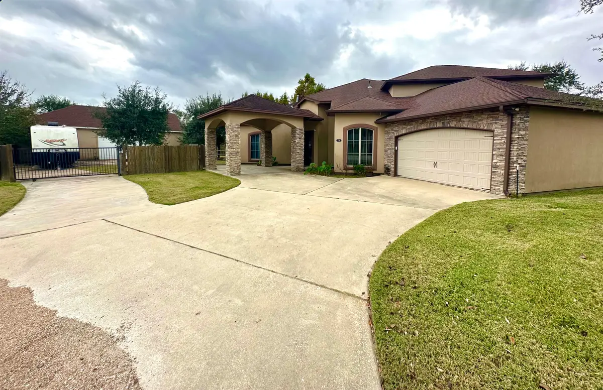 216 Berwick Dr., Bridge City, TX 77611 - Image #1
