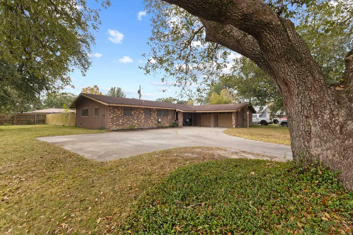 505 Gardenia Ave, Orange, TX 77630 - Image #1