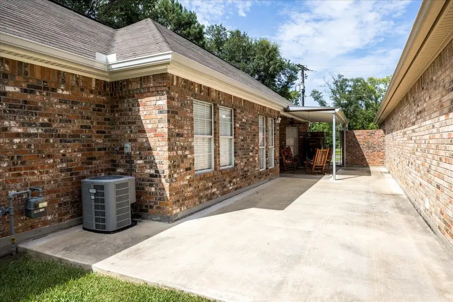 2034 31st, Orange, TX 77630 - Image #3