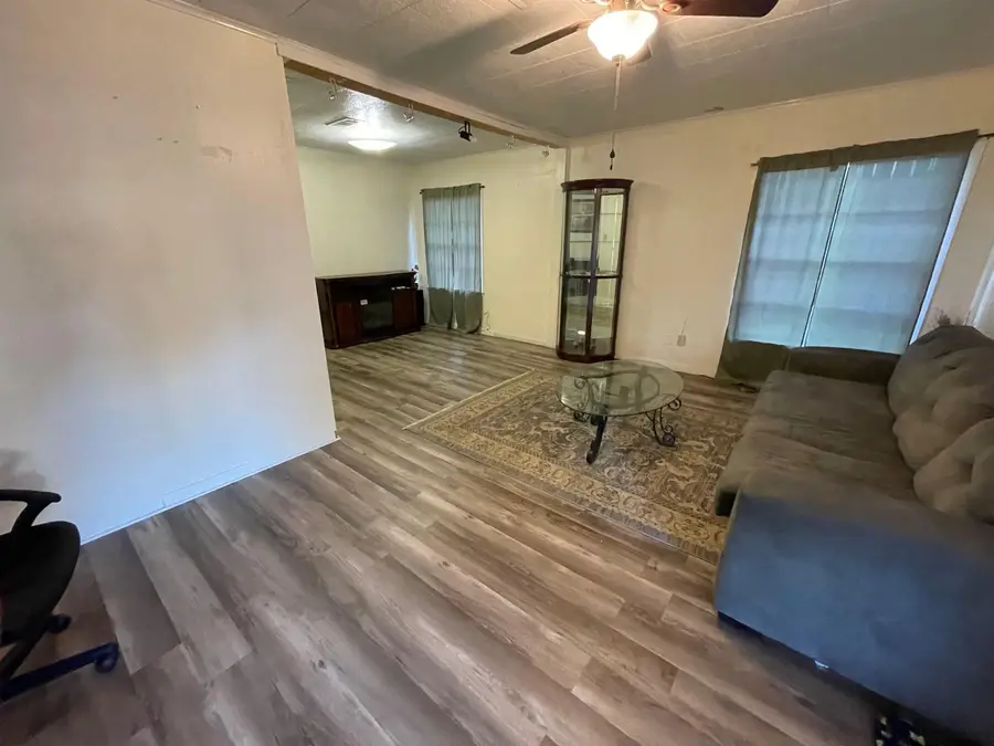 3835 9th Ave, Port Arthur, TX 77642 - Image #2