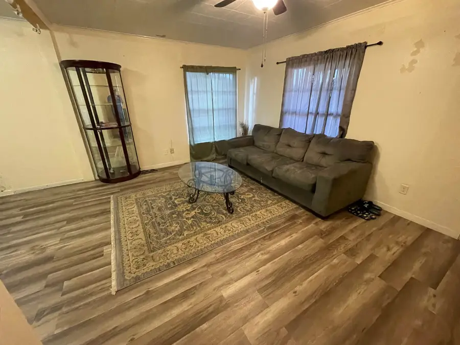 3835 9th Ave, Port Arthur, TX 77642 - Image #3