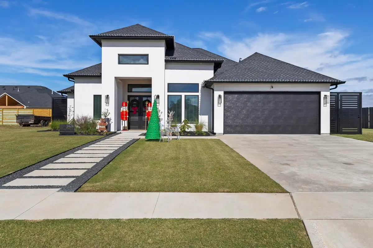 1424 Augustine, Port Neches, TX 77651 - Image #1