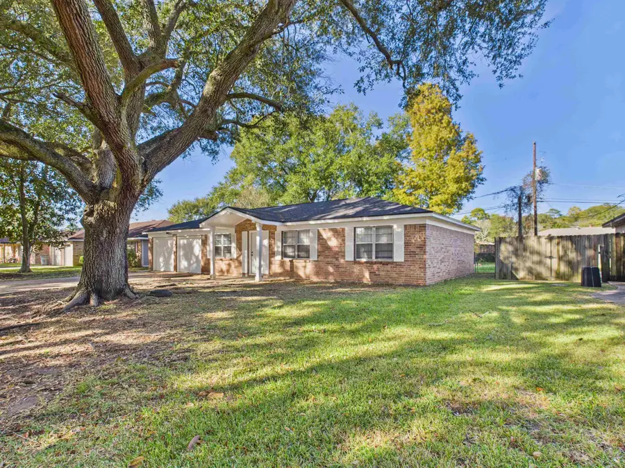 8650 Braeburn Lane, Beaumont, TX 77707 - Image #3