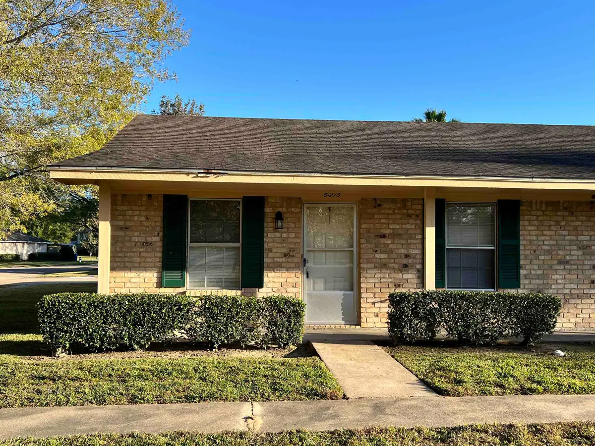 6215 Bedford Dr, Beaumont, TX 77708 - Image #1