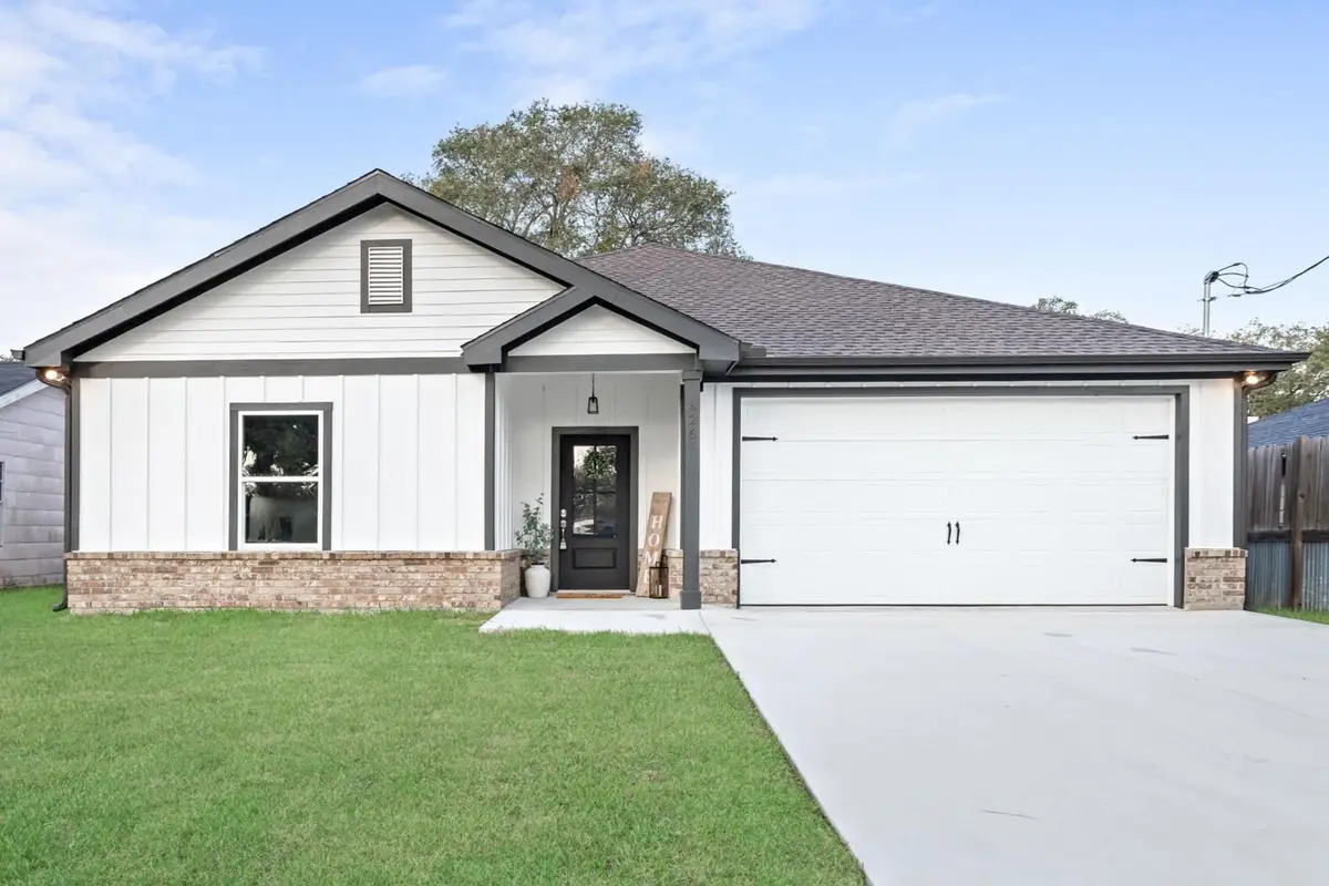 826 Montrose St., Port Neches, TX 77651 - Image #1
