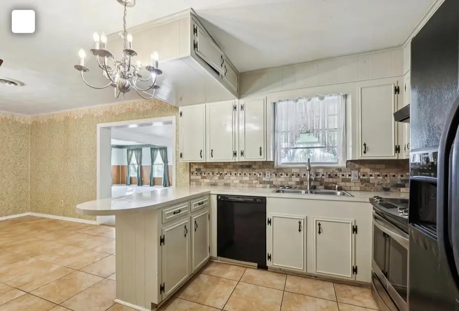 2636 Moore Rd, Beaumont, TX 77713 - Image #3