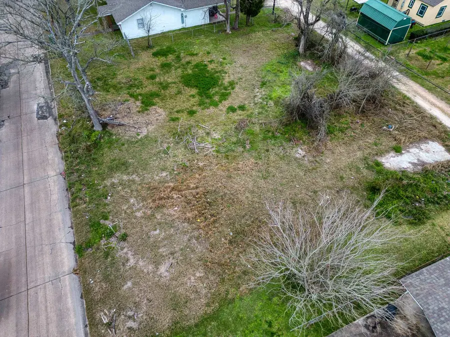 511 W Decatur, Orange, TX 77630 - Image #2