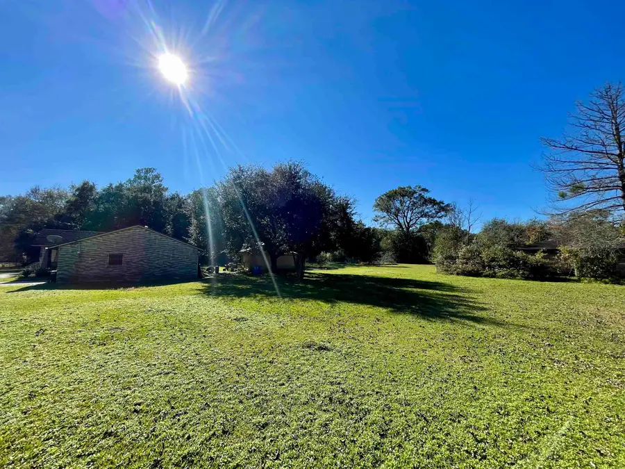 650 Center, Orange, TX 77630 - Image #2